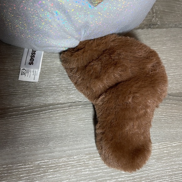 Wade - Picture 5 of 7